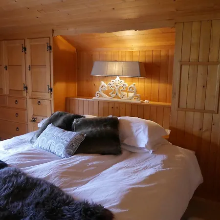 Chalet Authentique Avec Magnifique Vue Sur L'eiger グリンデルヴァルト