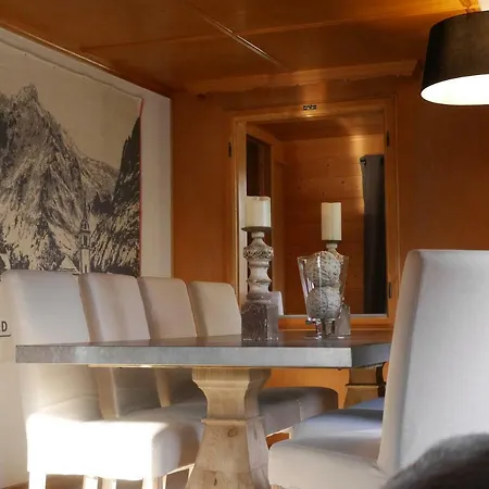 シャレー Chalet Authentique Avec Magnifique Vue Sur L'eiger グリンデルヴァルト